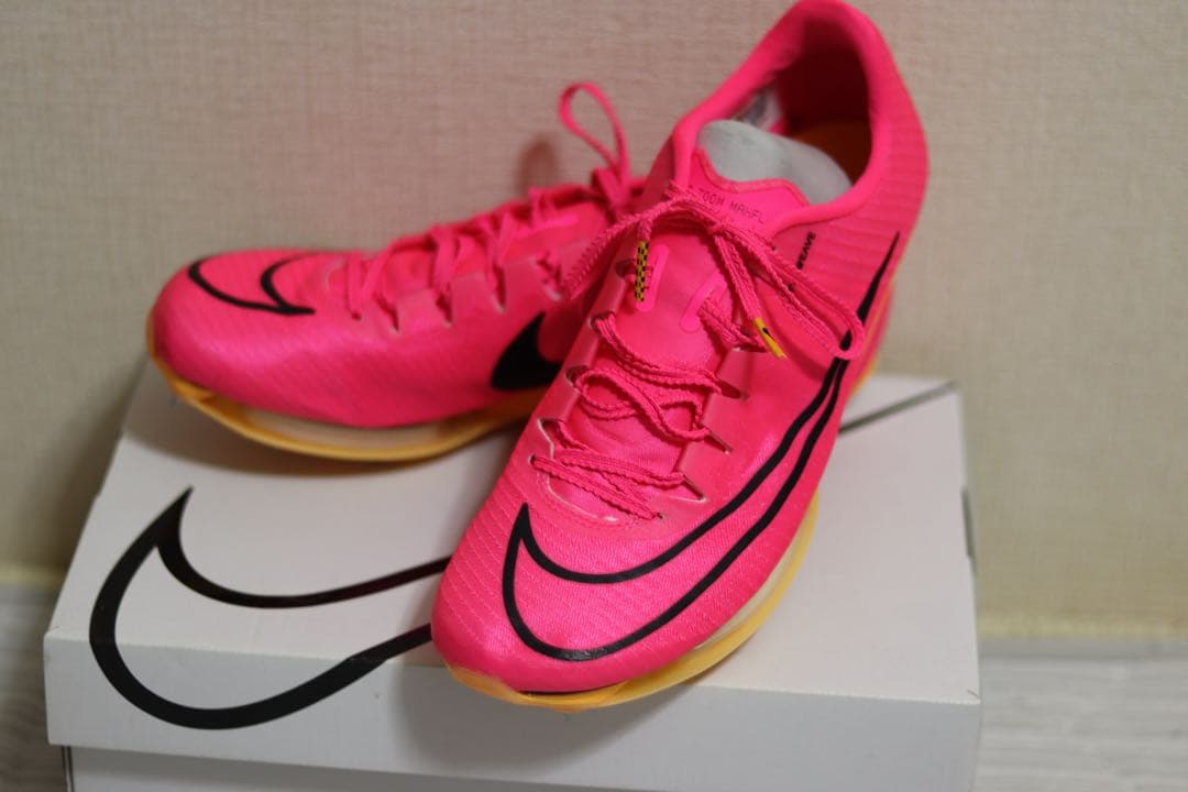 Nike AIR ZOOM MAXFLY ピンク