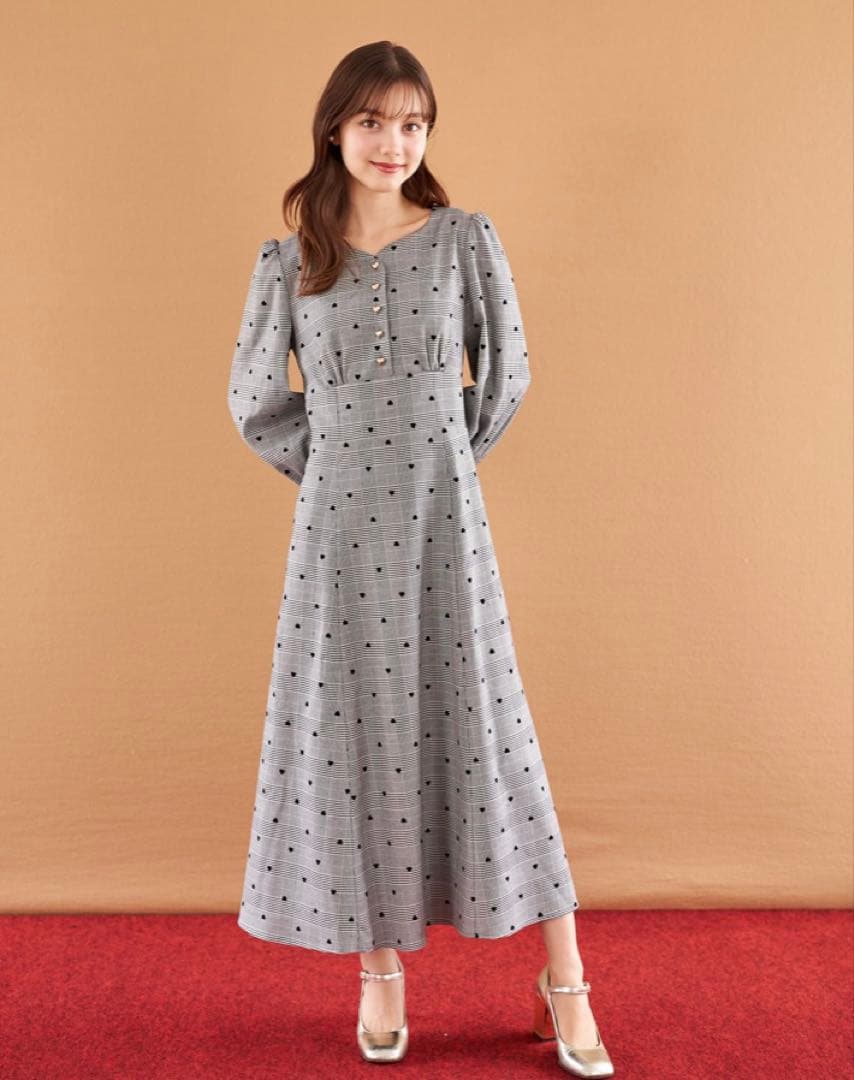 【新品】ハート釦バックレースアップハートフロッキー×チェックワンピース