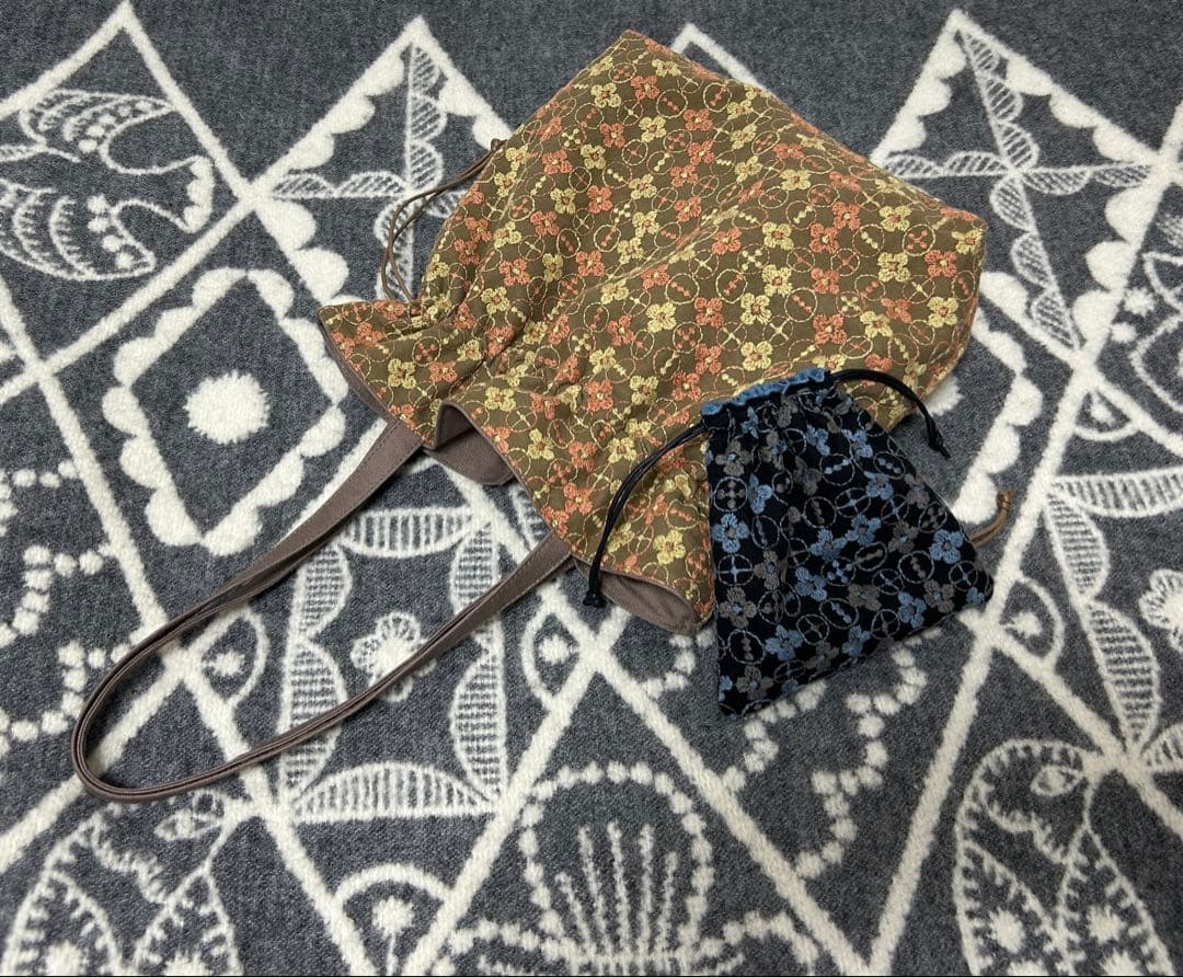 ①ekko 様 音の絵 ペラペラヨメナ ブラウン/ブラック