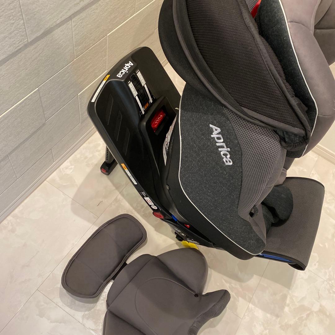 aprica チャイルドシート　クルリラ