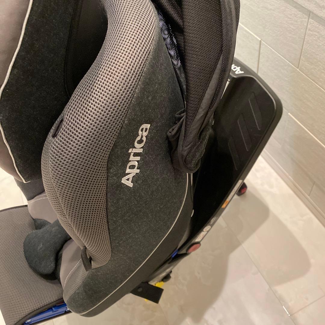 aprica チャイルドシート　クルリラ