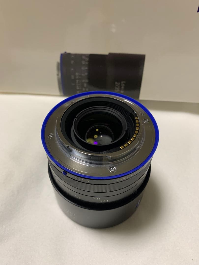 【美品】SONY EマウントZEISS Loxia 2/35 レンズ+フィルター
