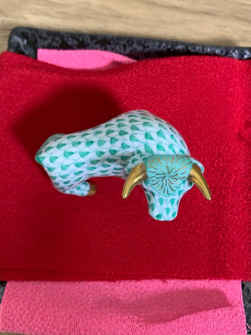 うし(丑・牛・グリーン) ヘレンド/Herend干支置物