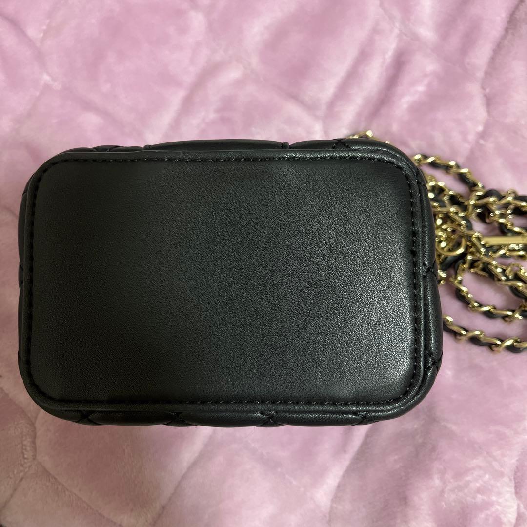 Darich キルティングスクエアミニバッグ ゴールドパーツ ブラック 黒