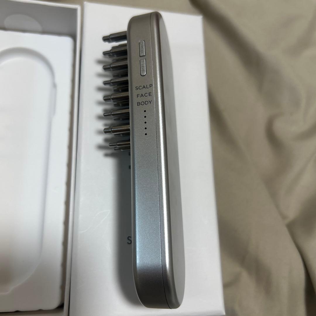 【SALONIA】EMSリフトブラシ