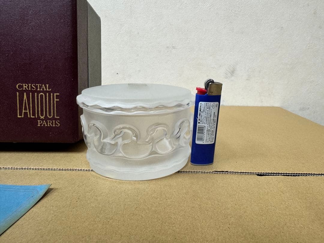 lalique WAKO 装飾的なガラスキャニスター