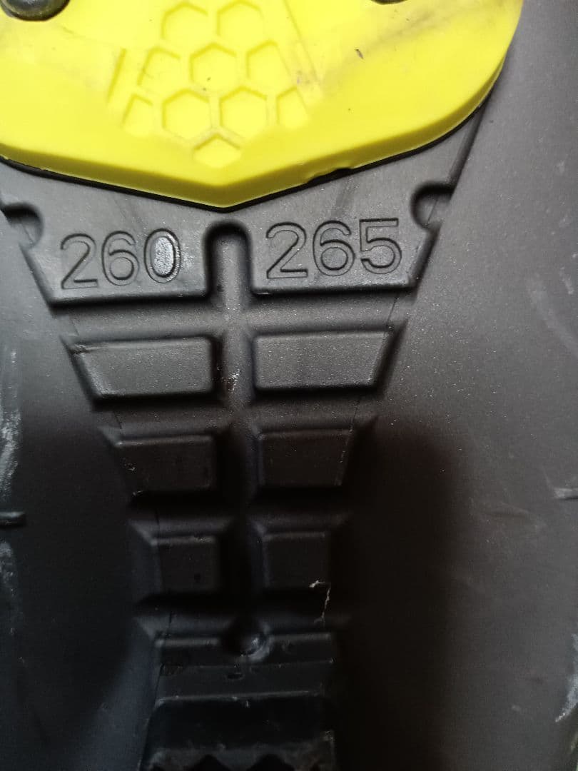 HEAD VECTOR 130 スキーブーツ　26〜26.5cm