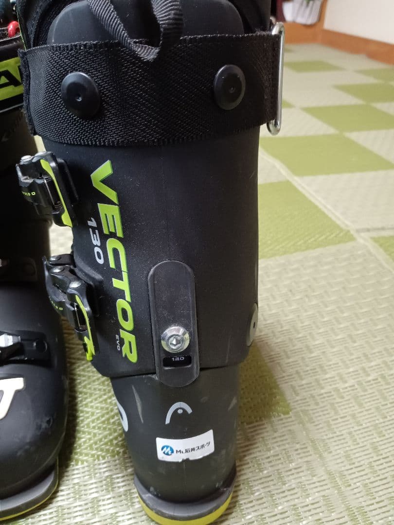 HEAD VECTOR 130 スキーブーツ　26〜26.5cm