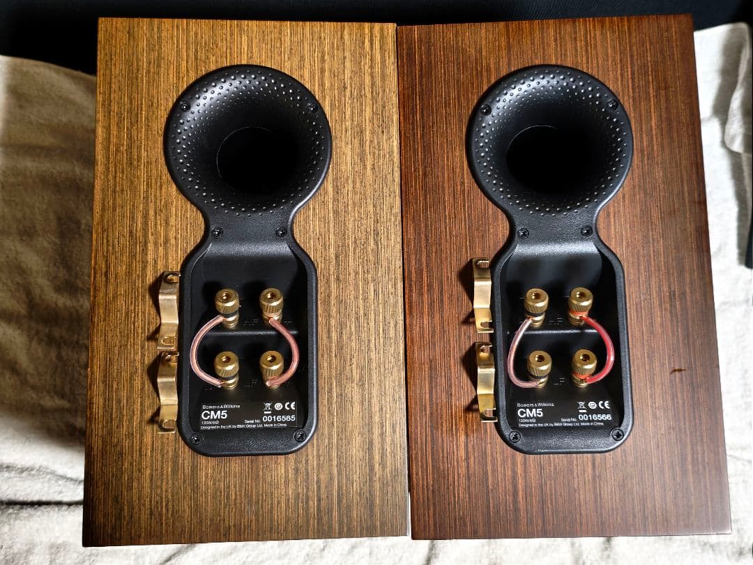 Bowers & Wilkins B&W CM5 ブックシェルフスピーカー