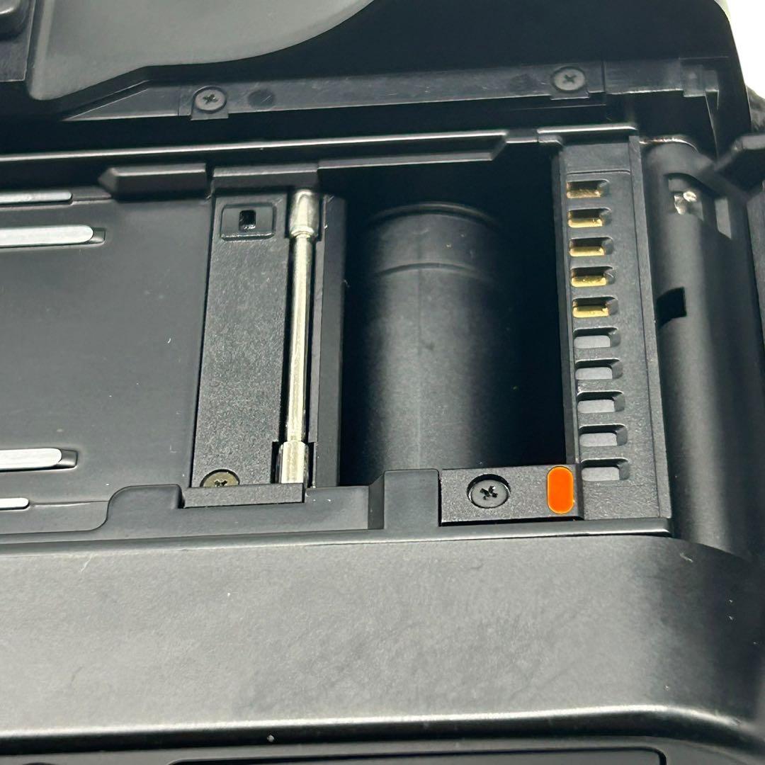 キャノン Canon EOS-3 フィルム 一眼レフ