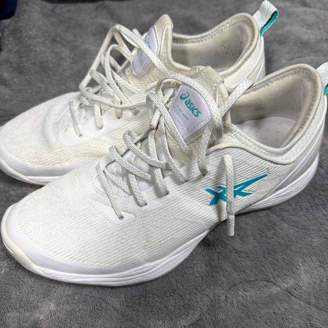 【希少価値】アシックスバスケットシューズ GLIDENOVA FF 2