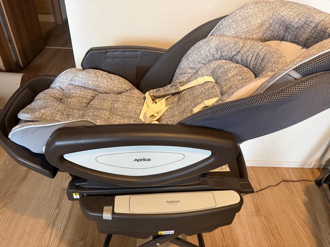 Aprica(アップリカ) ハイローチェア ユラリズム オート ライト