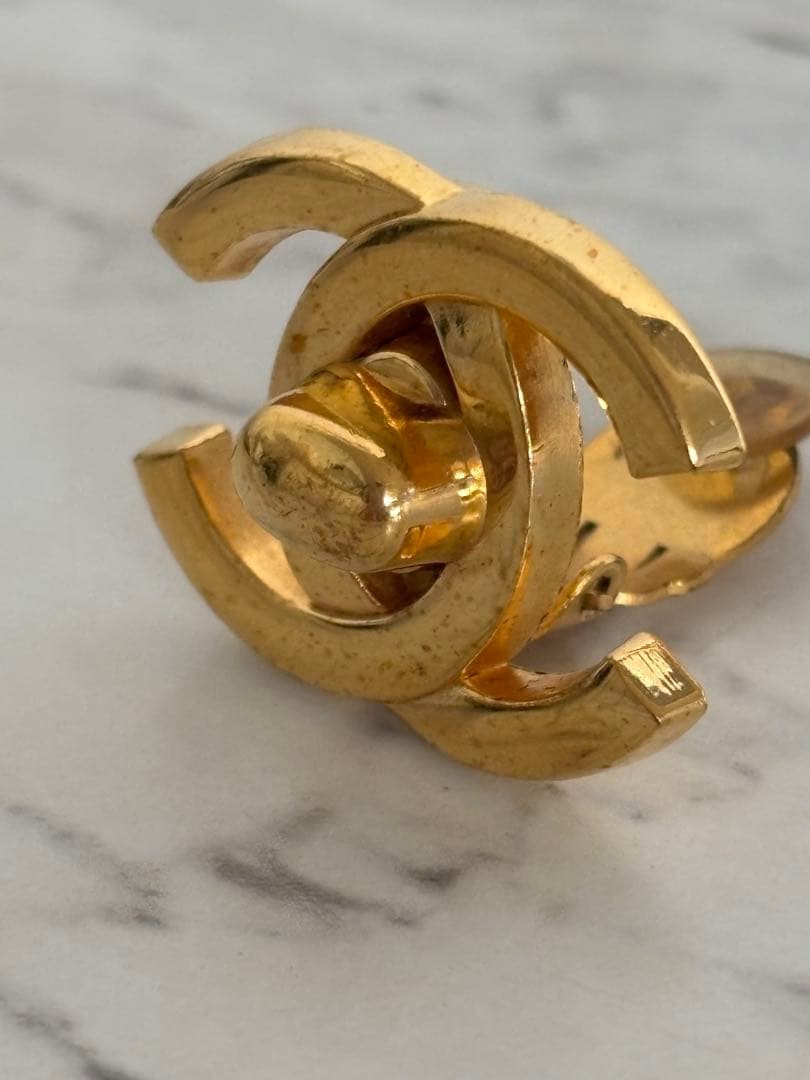 シャネル　ターンロック 95A イヤリング　片耳　美品