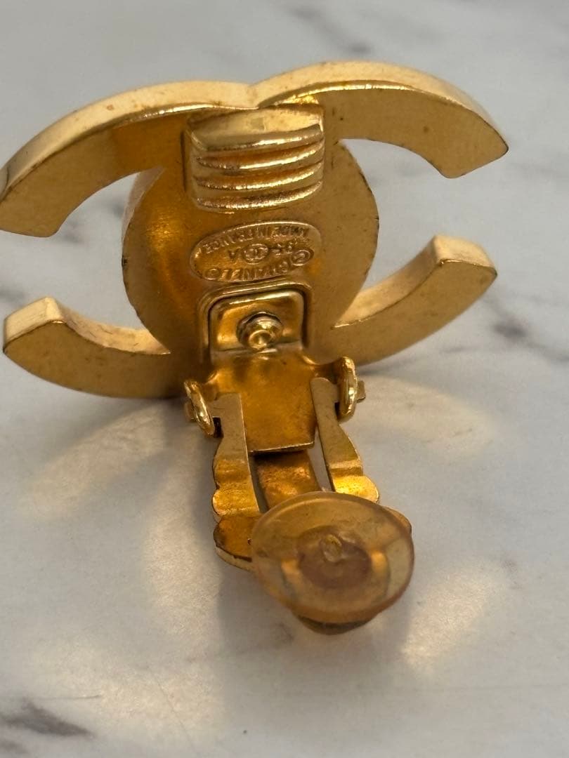 シャネル　ターンロック 95A イヤリング　片耳　美品