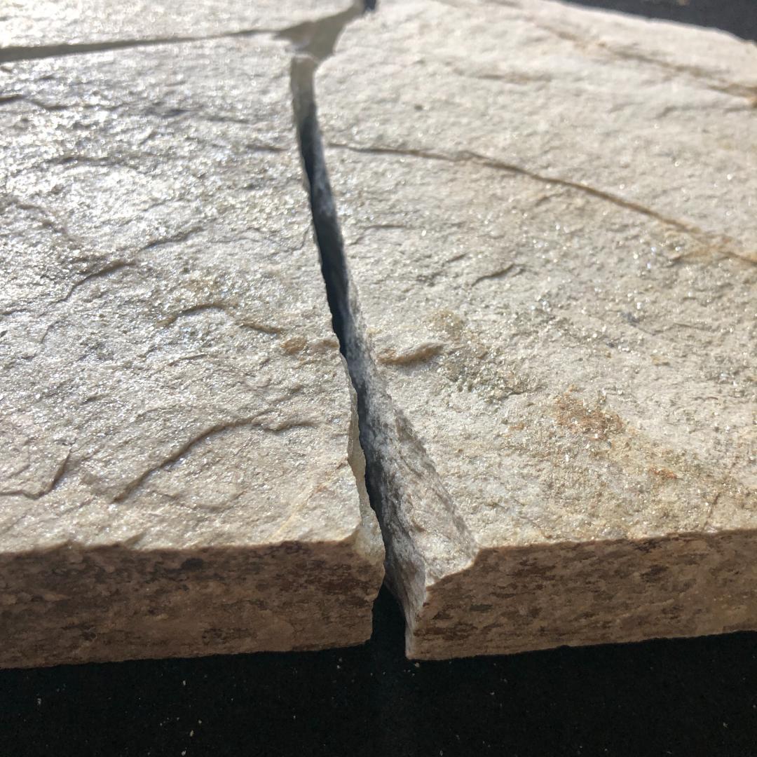 お年玉セール商品⑨　バドガシュタイン鉱石　4451g　新春特別価格です！！！