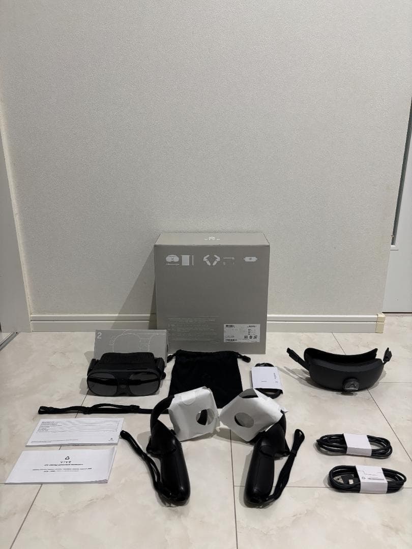 スタンドアロンVRゴーグル (VIVE XR Elite)