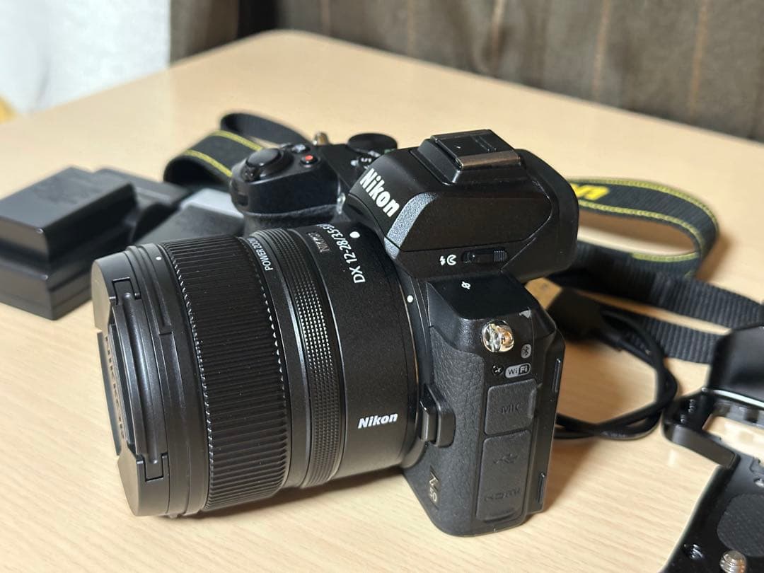 Nikon Z50 ミラーレスカメラ DX 12-28mm