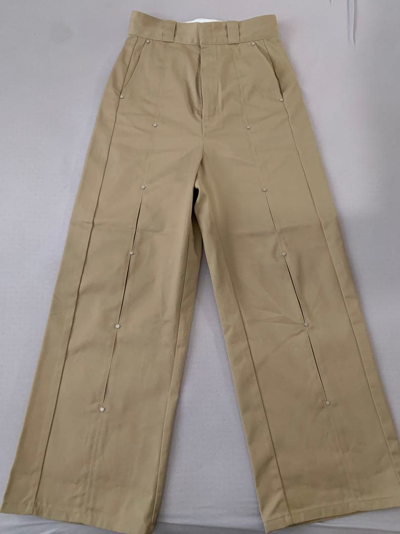 Dickies（R） HOLE STRAIGHT パンツ　BEG