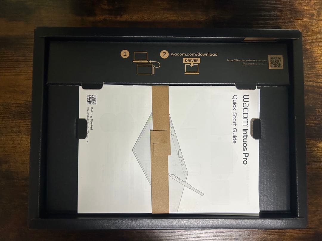 Wacom Intuos Pro Medium 本体