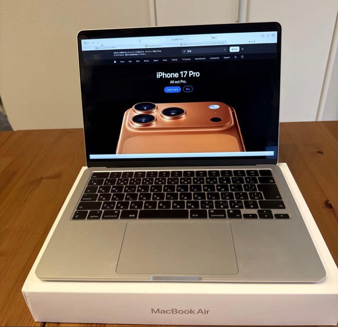 2024年モデル　Apple MacBook Air M3 13インチ　シルバー