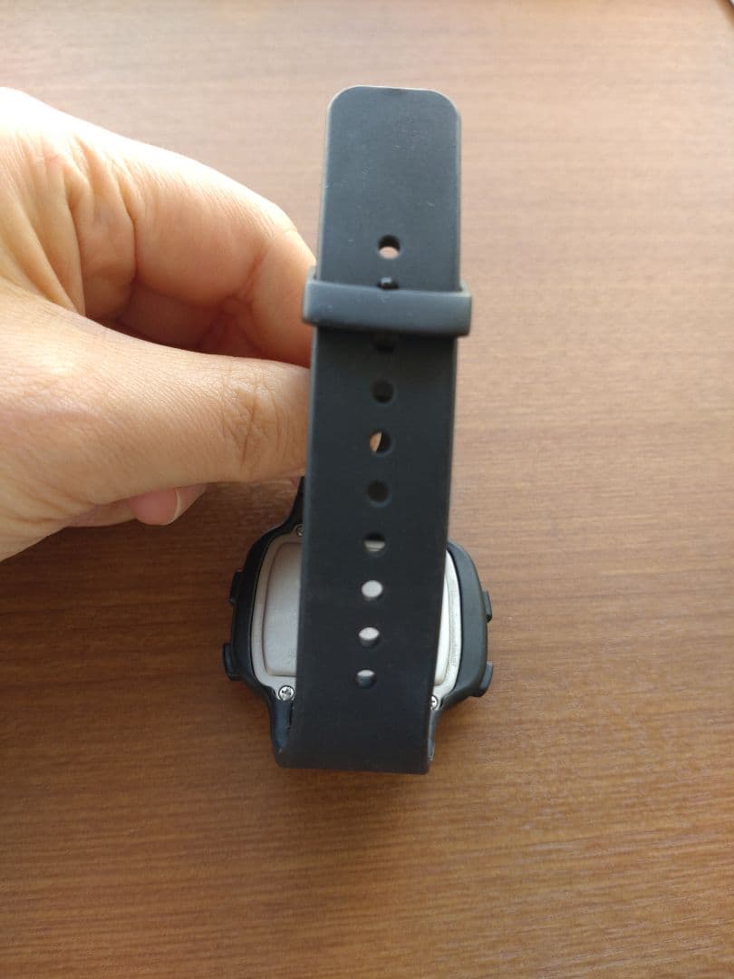 美品　廃盤品　無印良品×SEIKO　ソーラー電波時計 黒