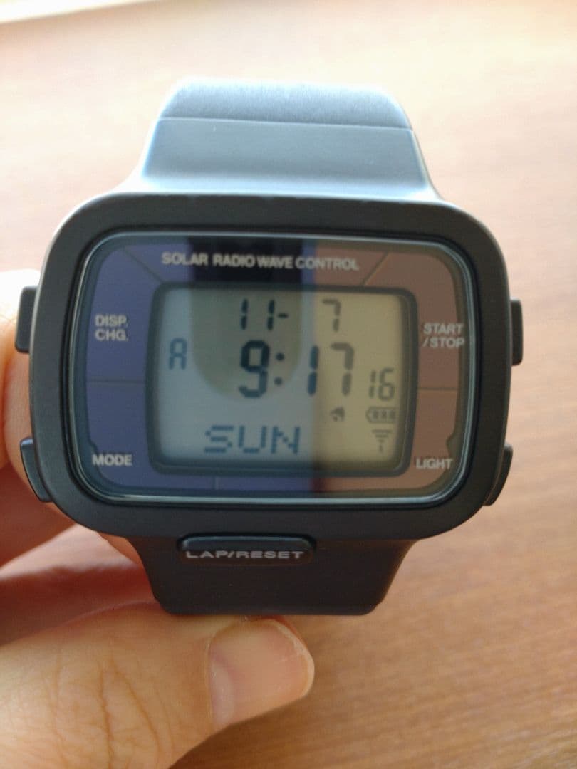 美品　廃盤品　無印良品×SEIKO　ソーラー電波時計 黒