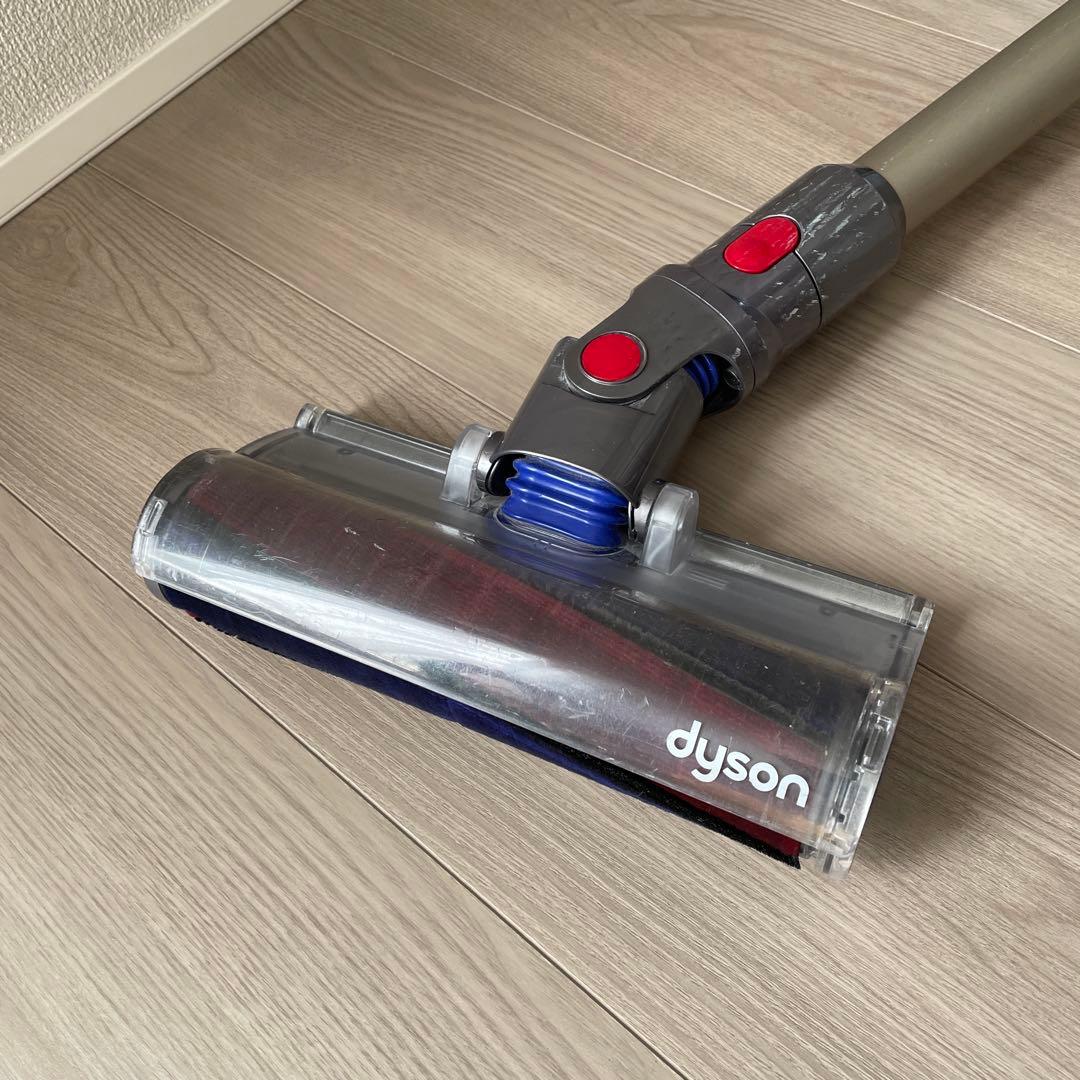 dyson V7コードレス スティッククリーナー 本体+ノズル+スタンドセット