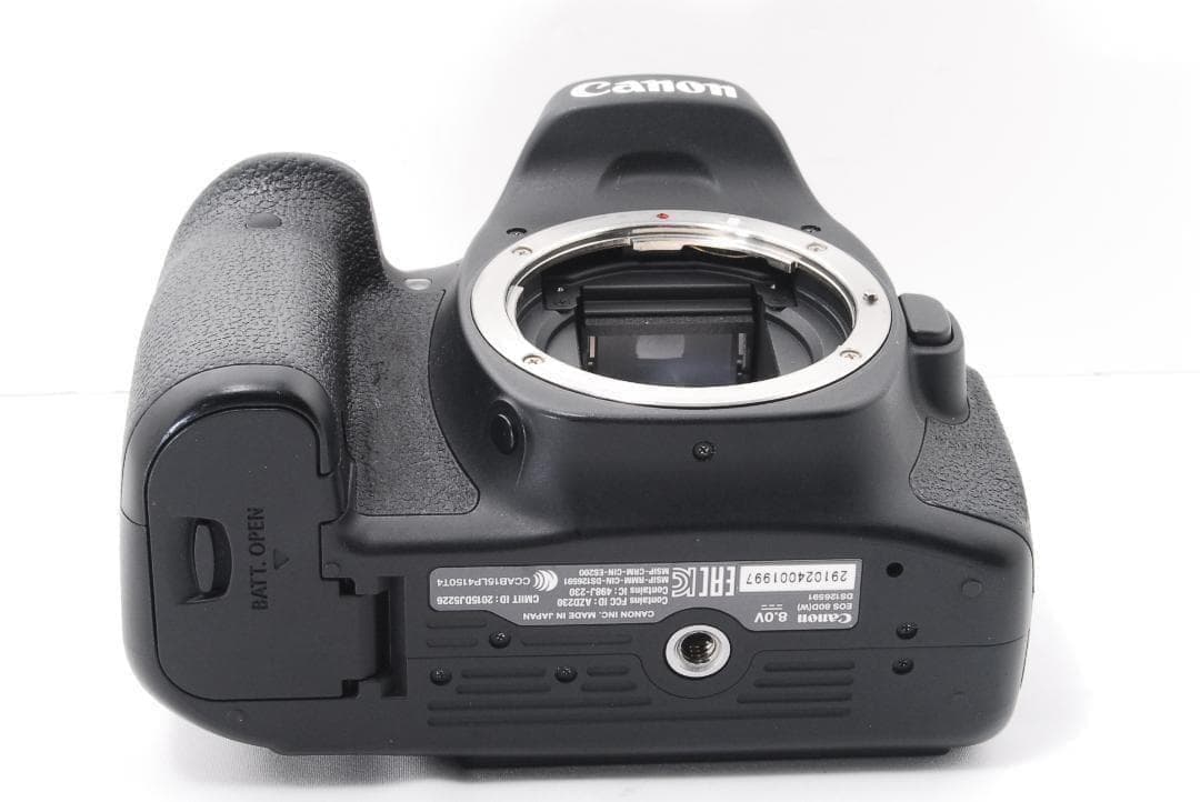 Canon EOS 80D Wi-Fi搭載でスマホに転送可能！初心者～中級者向け