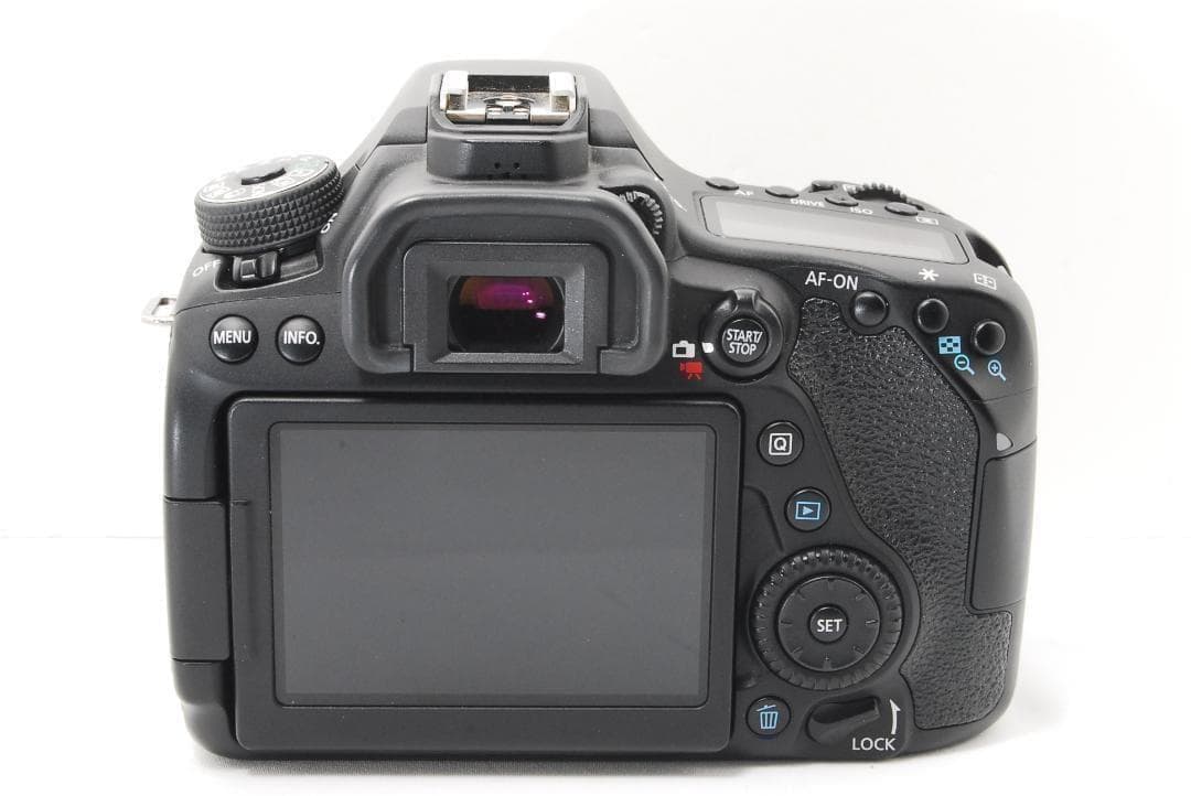 Canon EOS 80D Wi-Fi搭載でスマホに転送可能！初心者～中級者向け