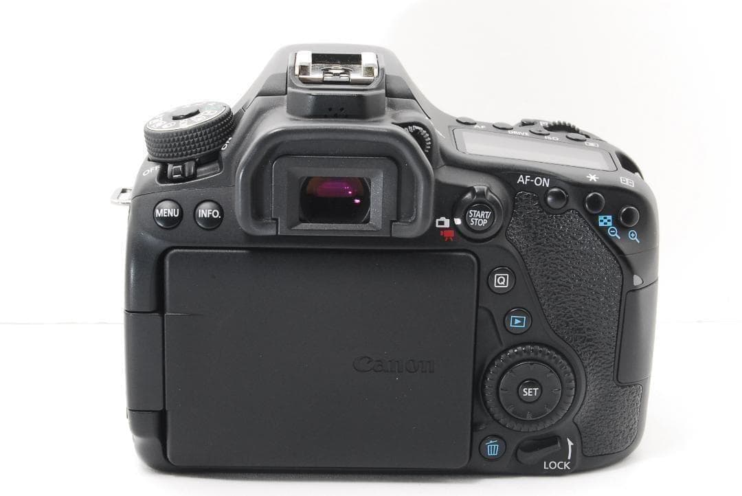 Canon EOS 80D Wi-Fi搭載でスマホに転送可能！初心者～中級者向け