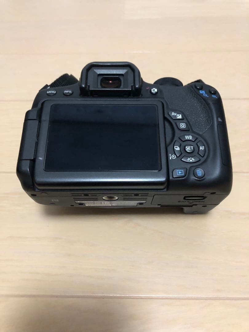 Canon EOS Kiss X8i レンズ2本付き