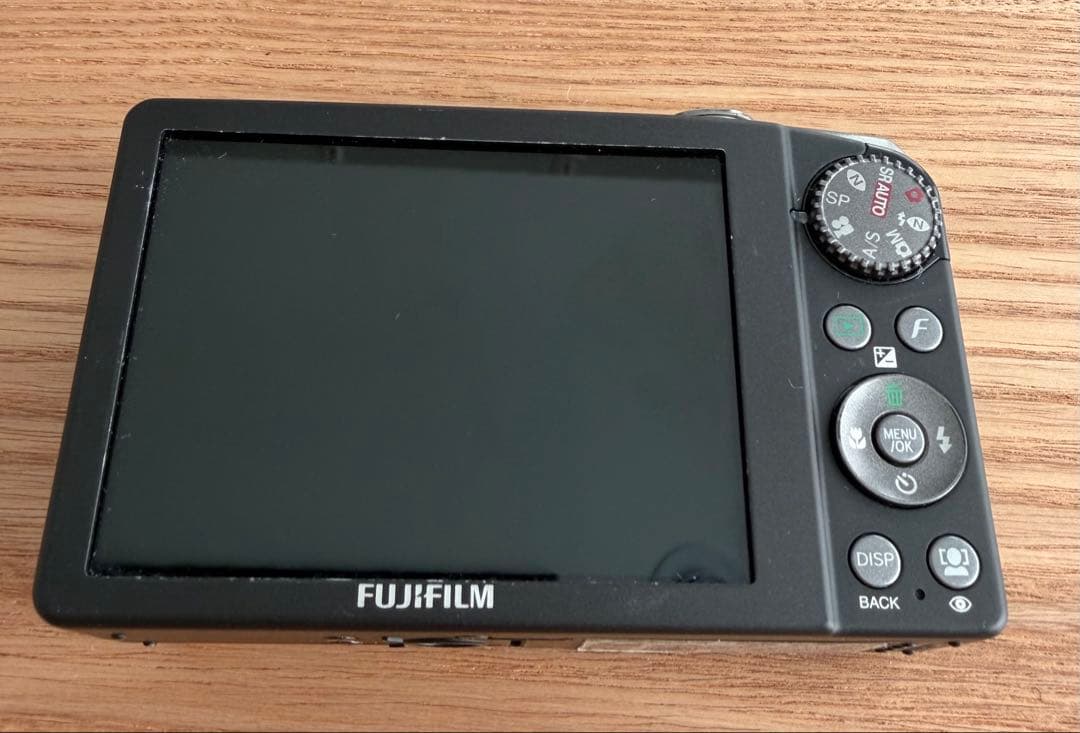 動作品　FUJIFILM FinePix F60fd デジタルカメラ　ブラック