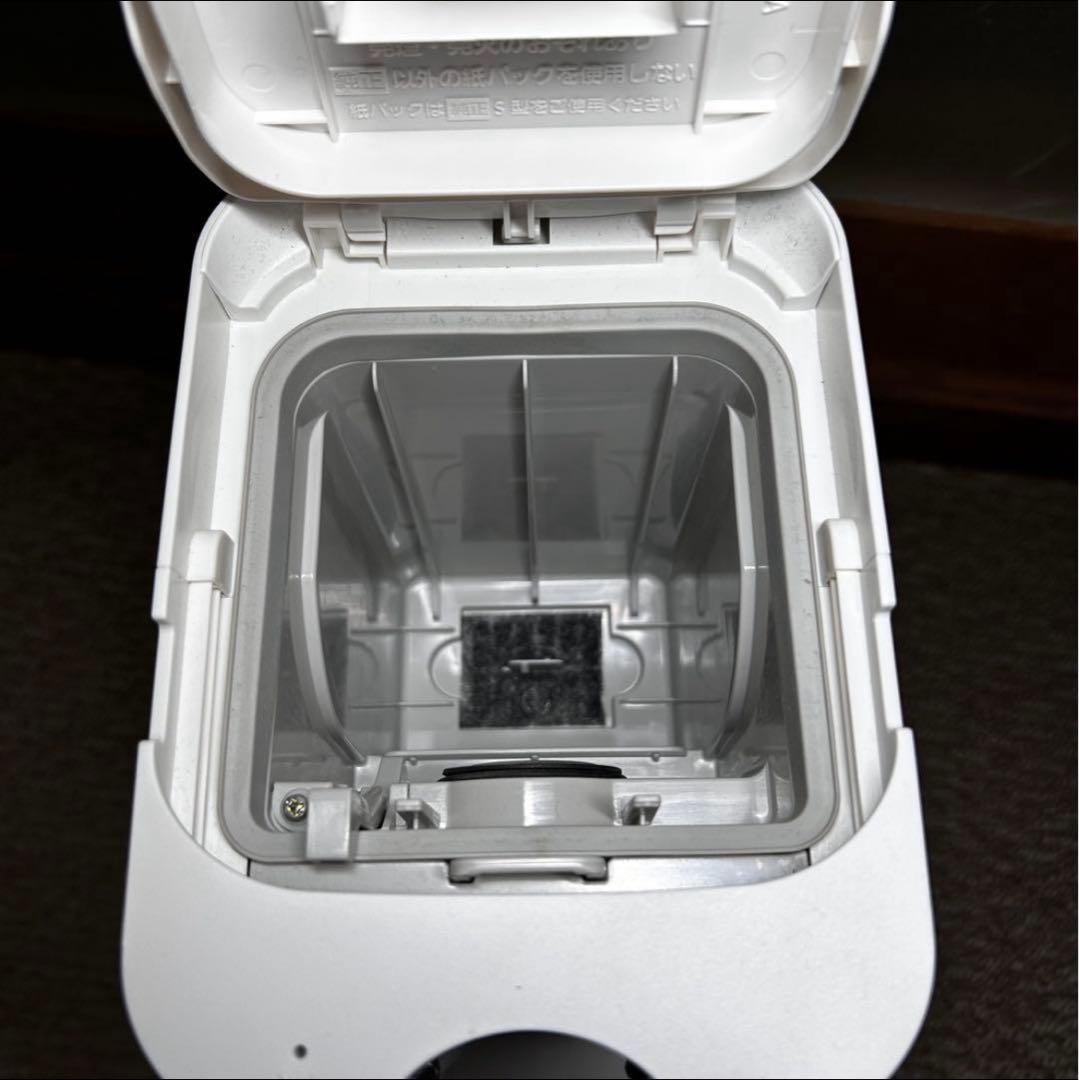 【美品✨2022年製】パナソニック コードレス 掃除機 MC-NS100K