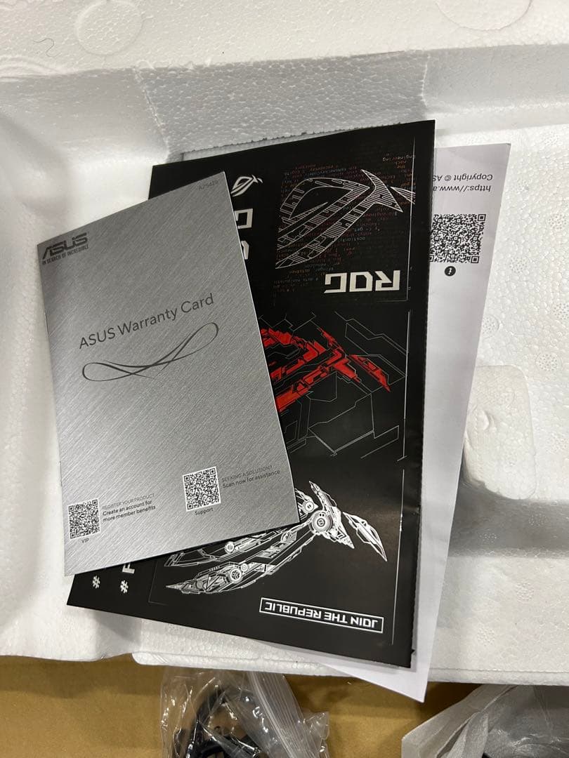 ASUSゲーミングモニター　ROG Strix OLED XG27UCDMG