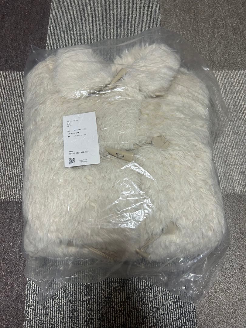 フェイクファー ダッフルコート TINA：JOJUN アイボリー　新品未使用