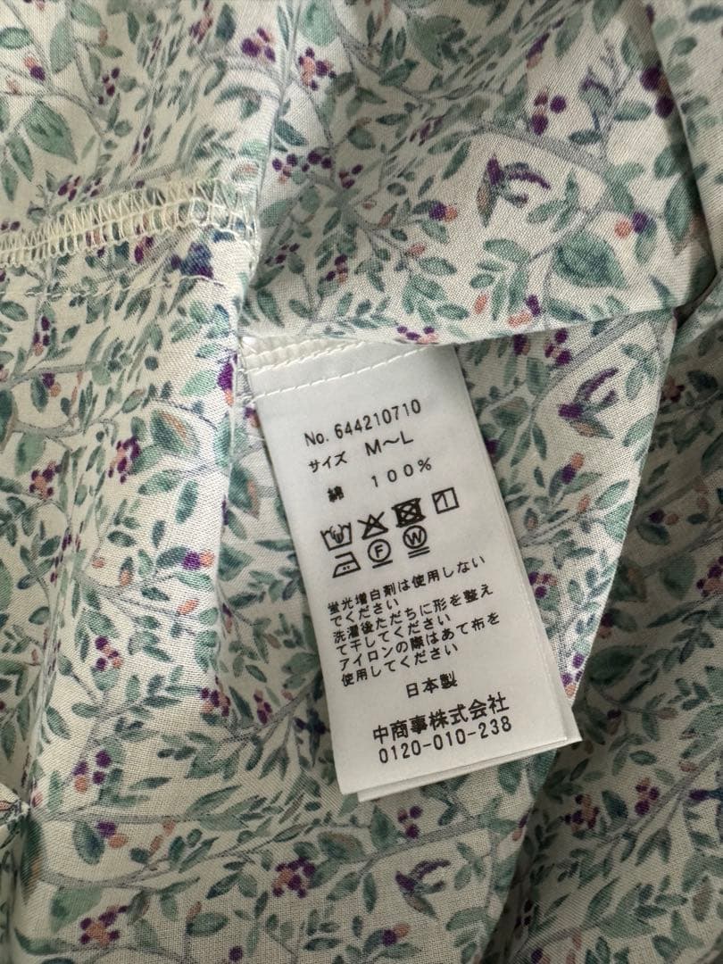 nofl ノフレ コットン鳥と実プリントワンピース ベージュ×グリーン