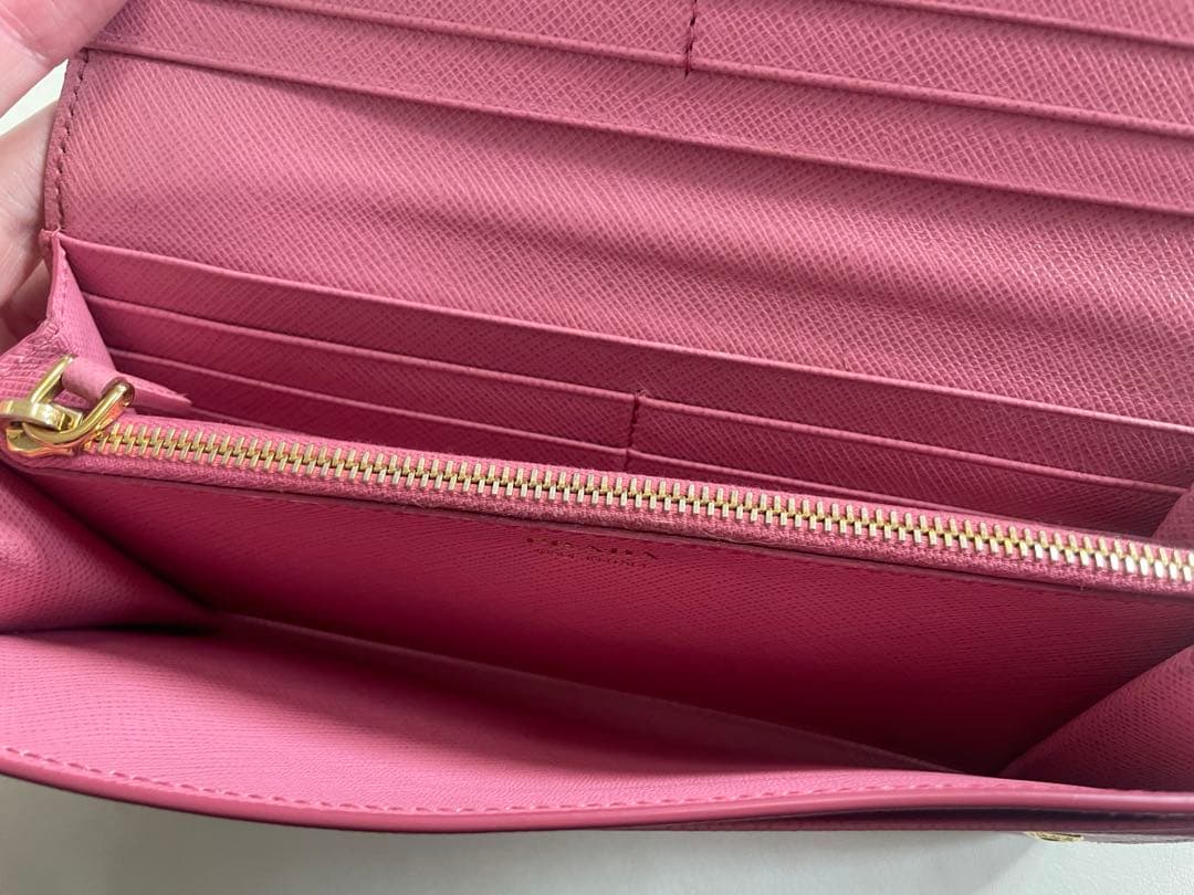 PRADA 財布サフィアーノ