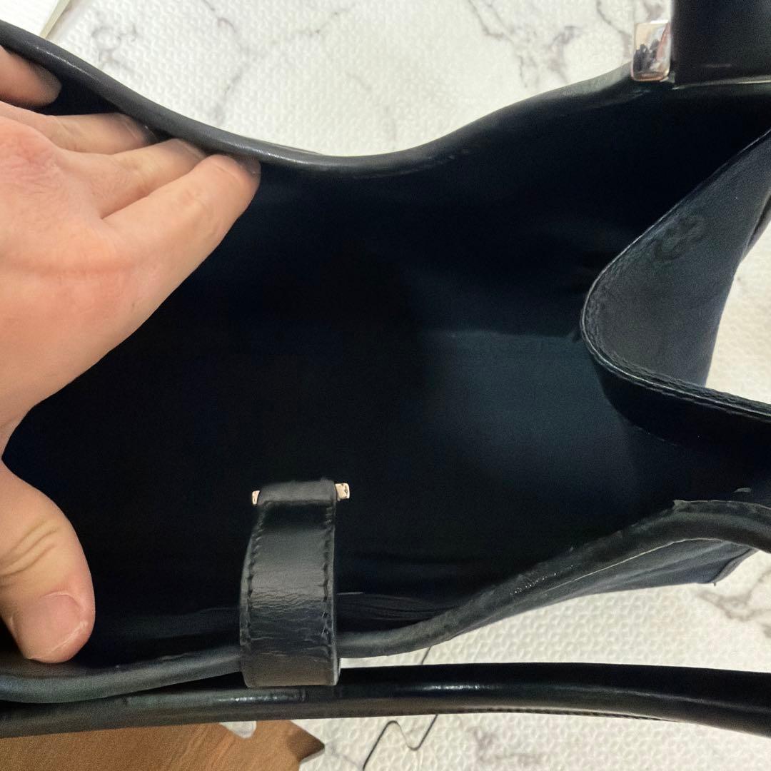 P*e様 GUCCI ブラック ハンドバッグ GGパターン