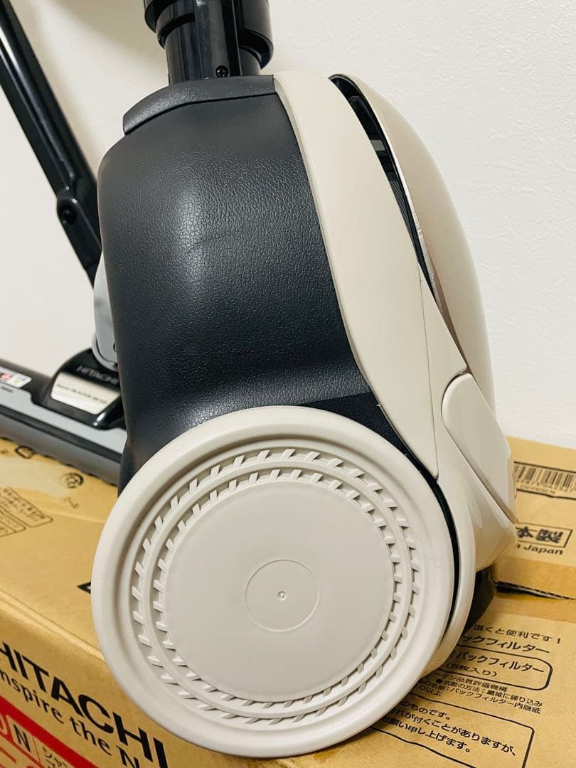 (ゆりた) HITACHI 掃除機 CV-PE90　紙パック式　箱付き