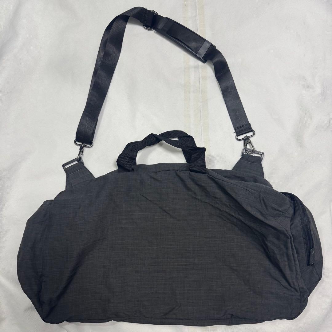TUMI 美品 ジムバッグ パッカブル ボストンバッグ グレー 携帯 ショルダー