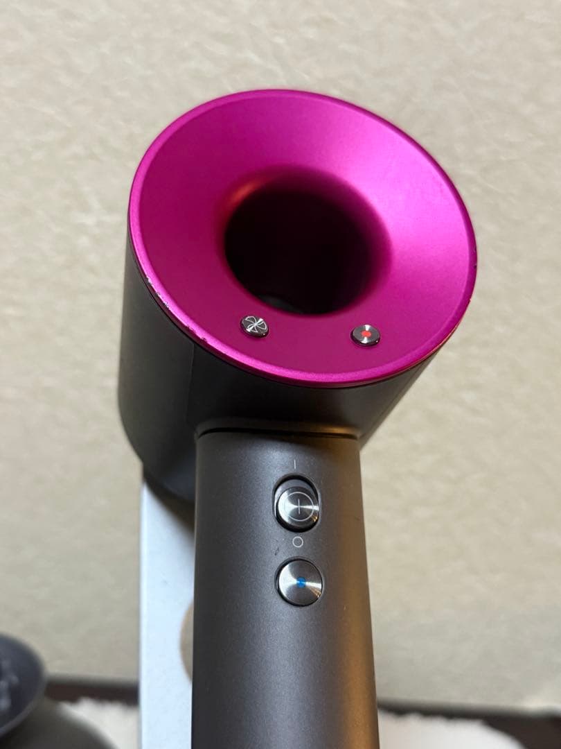 ダイソン　dyson supersonic HD01