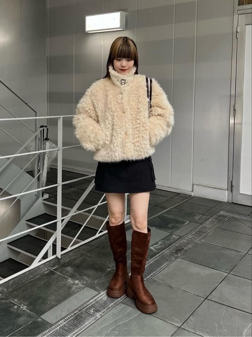 入手困難 新品未使用 Kastane カールミドルファーコート アイボリー