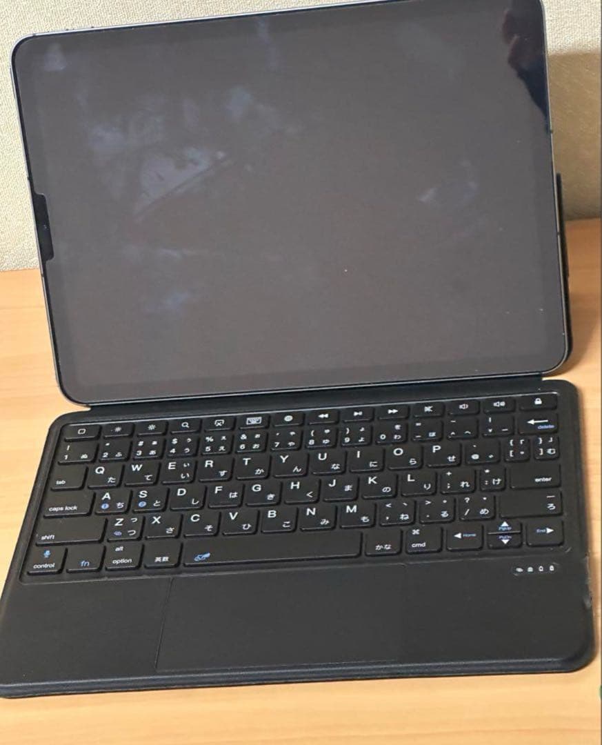 iPad スペースグレー本体simフリーキーボード ケース付き