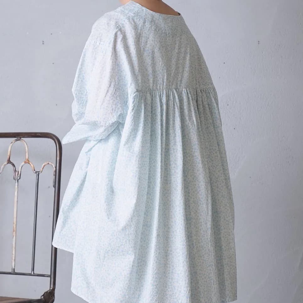 【新品・未使用・タグ付】ヴェリテクール プルオーバーブラウス