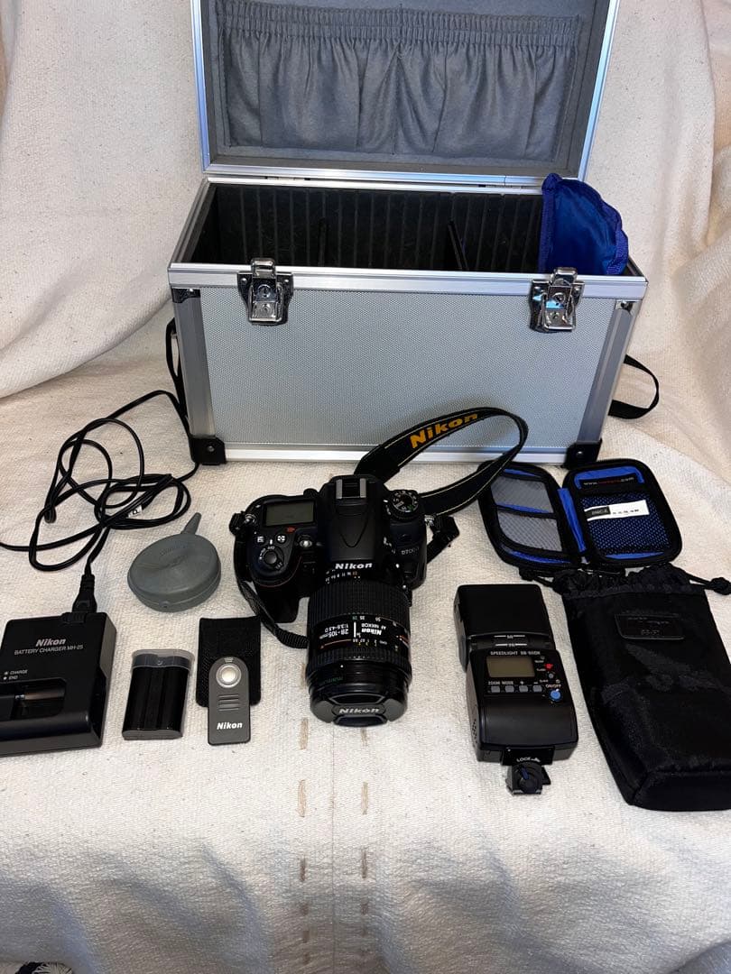 Nikon D7000・レンズ・バッテリー類・他セット