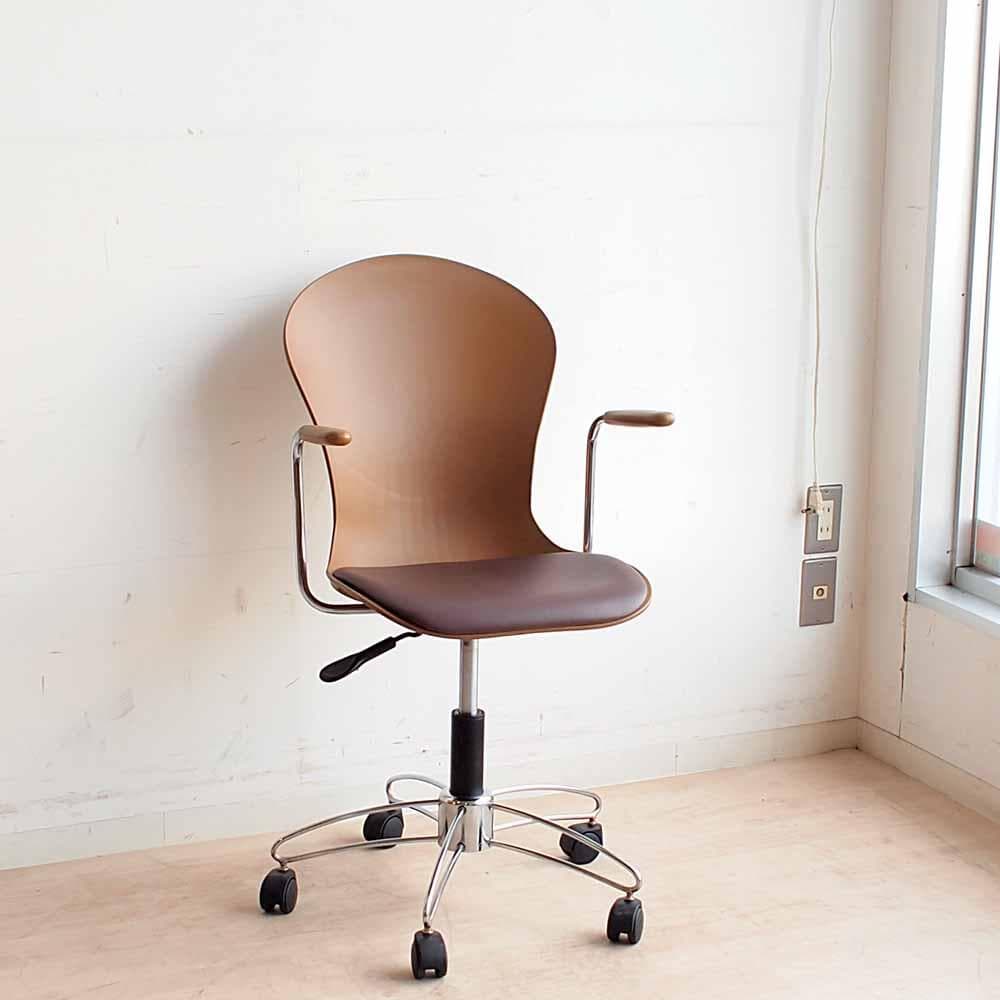 furmax デスクチェア A アーム付きワークチェア ZR24299