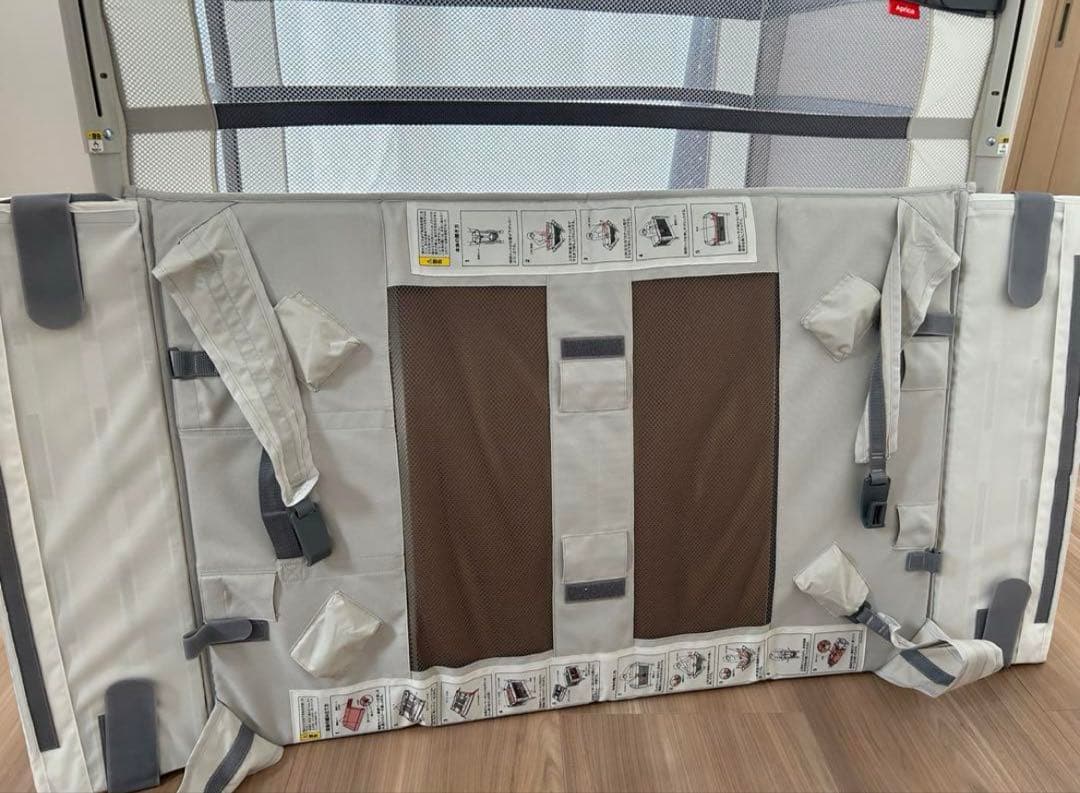 グレー メッシュ ベビーベッド