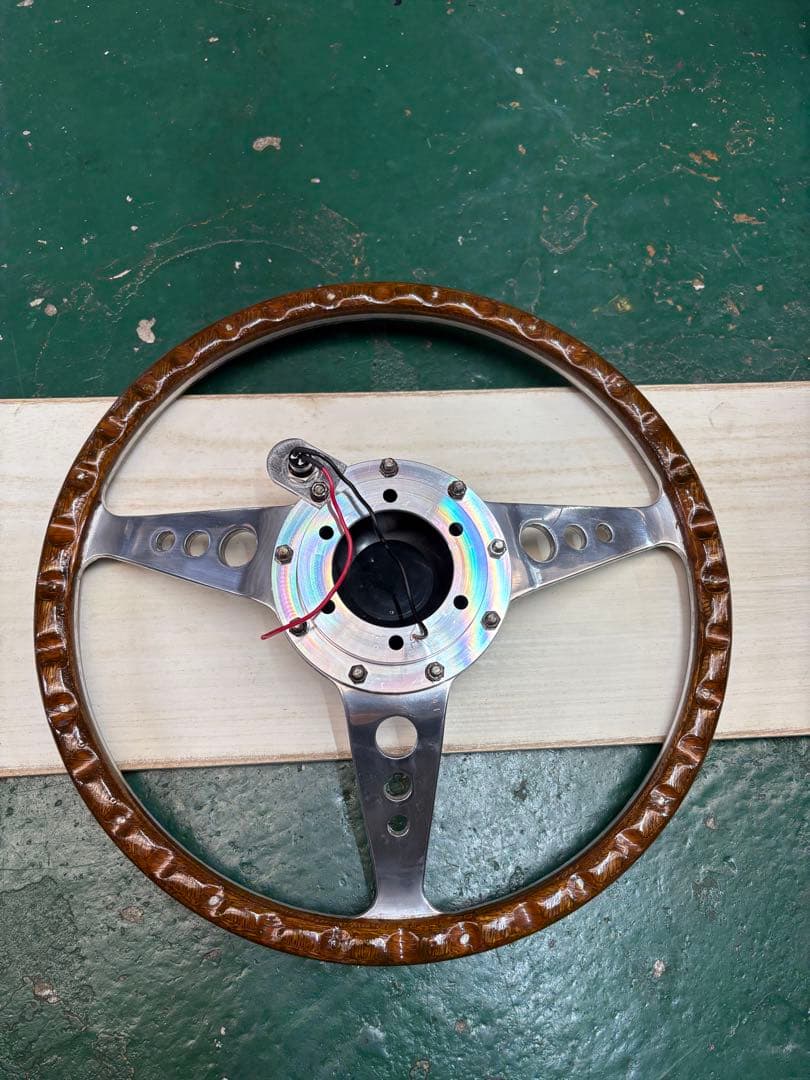モトリタ　ウッドステアリング　モモ変換付き