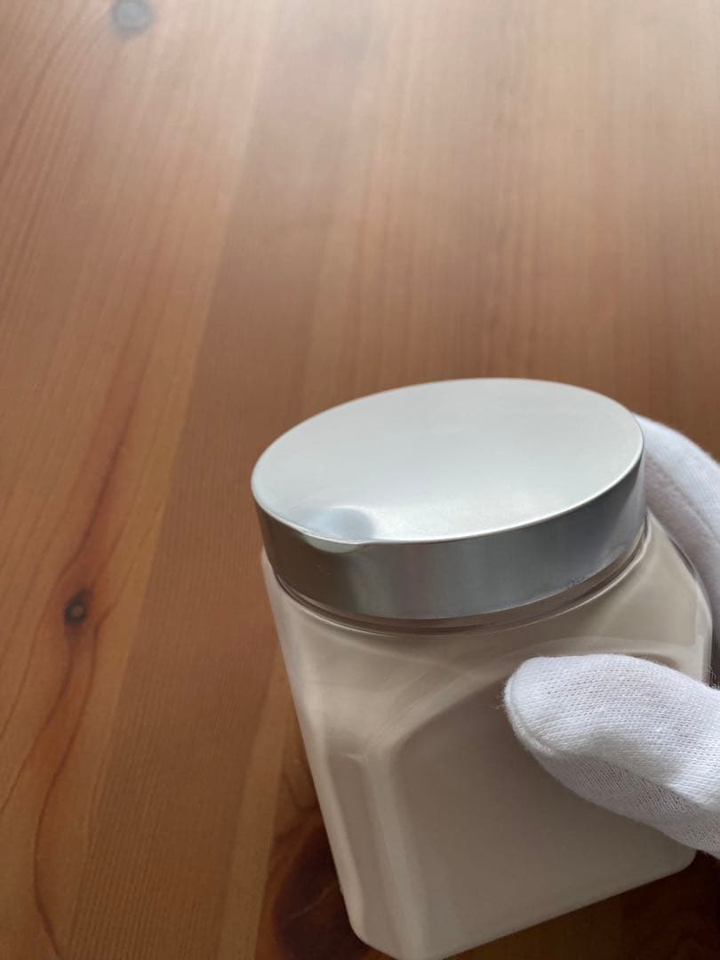 【美品】ローラメルシェ　ホイップボディクリーム　アンバーバニラ