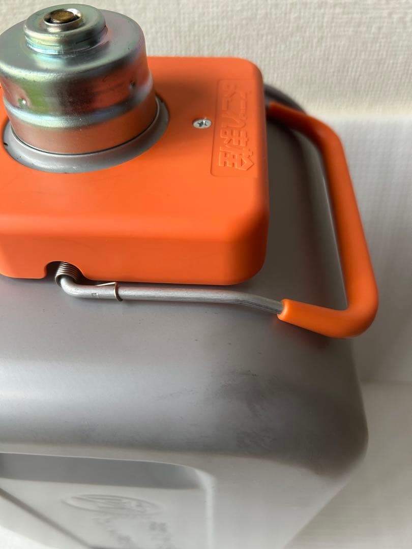 コロナ石油ファンヒーター　FH-WZ 4622E2